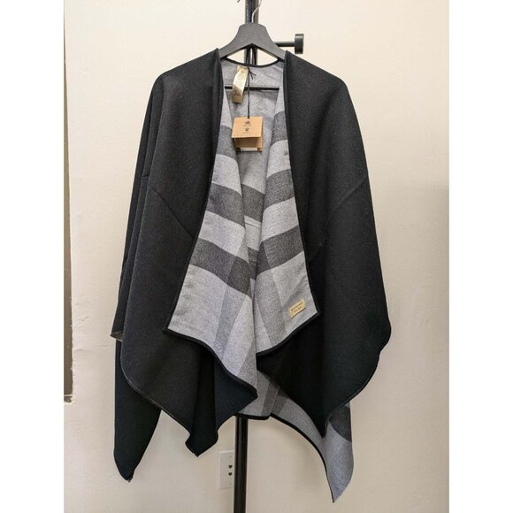 Burberry Charlotte Reversible Solid to Check Wool Cape Charcoal 140*140 - Picture 4 of 8